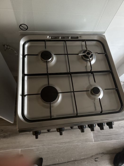 Forno a gás indesit é a gás natural