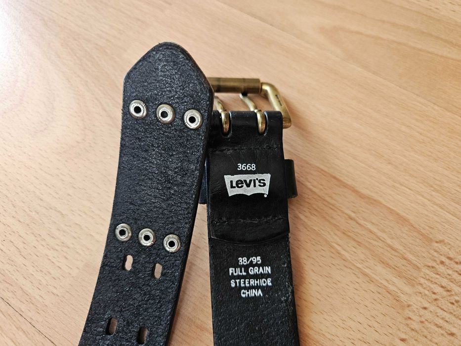 Pasek skórzany Levi's czarny 115cm