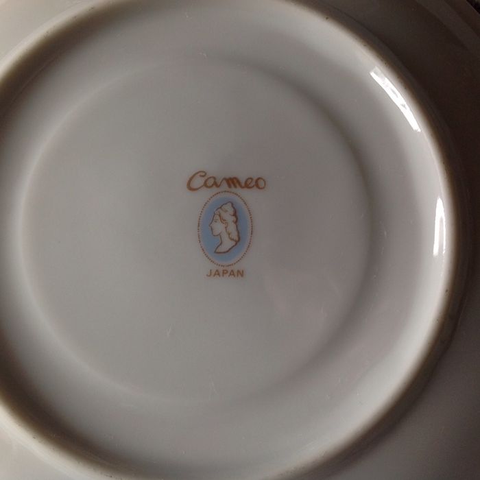 Розкішний японський чайно-десертний сервіз Cameo