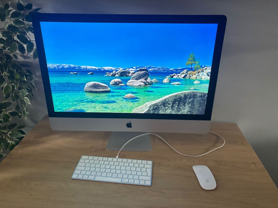 Apple 2020 iMac 27 Retina 5K, i7 3,8 GH, Radeon Pro 5700 XT 16GB