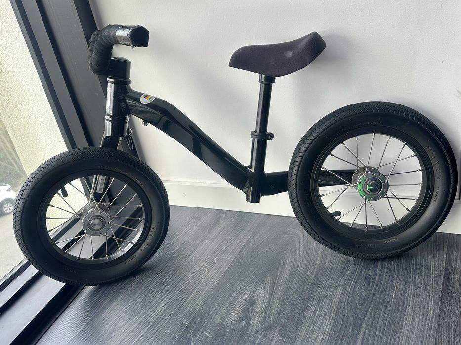 Moustache bicicleta de equilíbrio