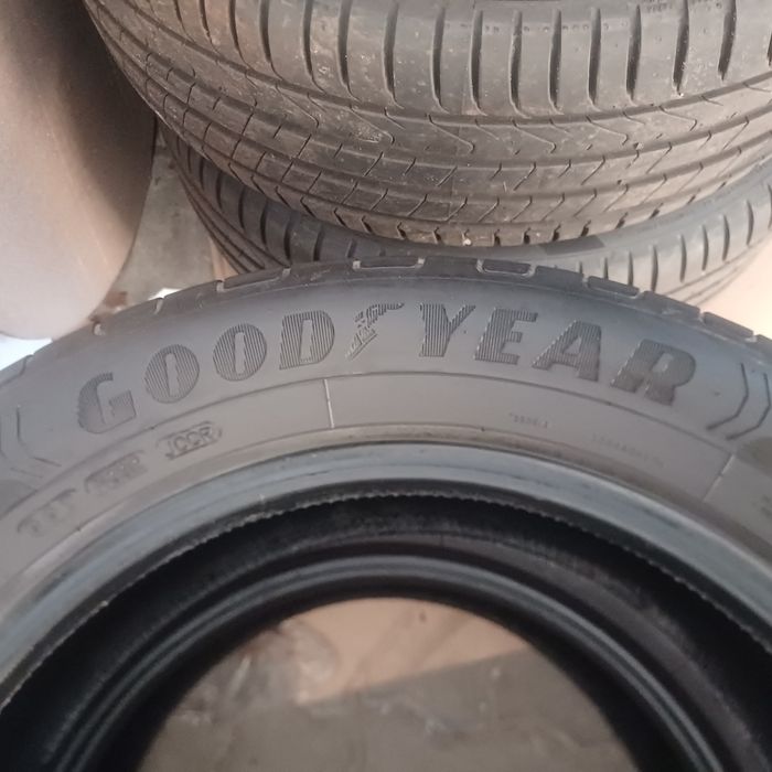 Letnie opony 215/55R17 Goodyear 5mm