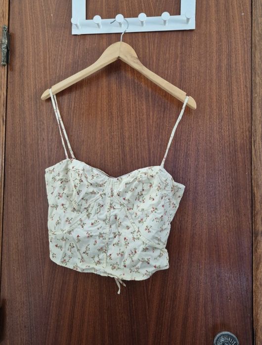 Top branco florido