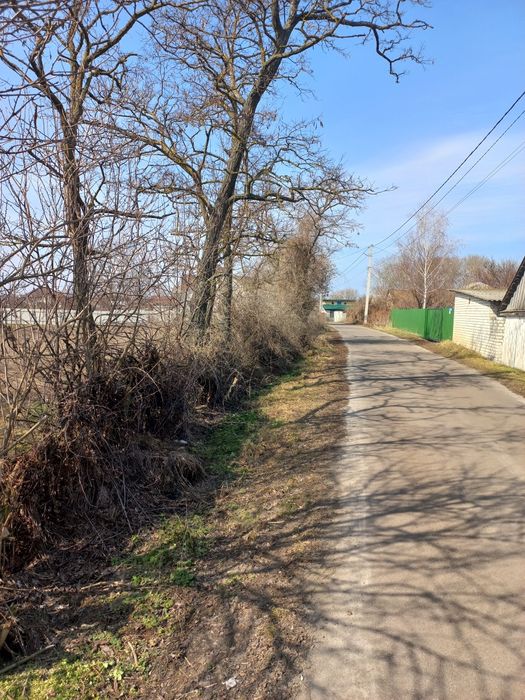 Продам земельну ділянку в с.Іванків