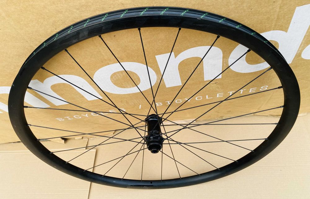 Koło Przednie 28" SYNCROS SCOTT Addict CAPITAL 2.0 25 oś 100x12 GRX