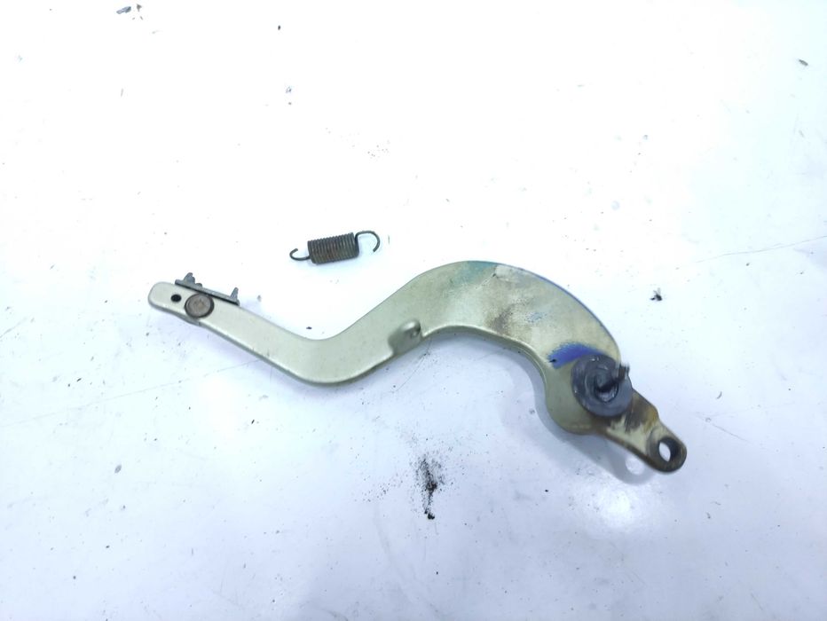Yamaha yzf 400.426 98do02 Dźwignia hamulcowa tylna tył części