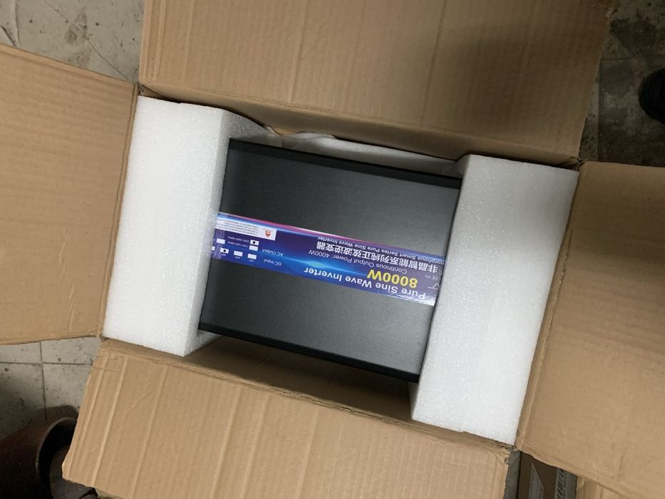 Продам інвертор на 12000 та 8000