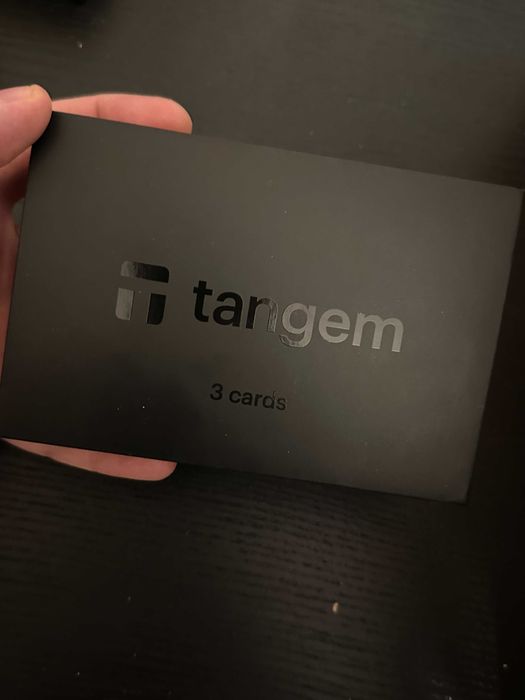 Криптогаманець Tangem Wallet 2.0 Black 3 cards Чорний колір карток