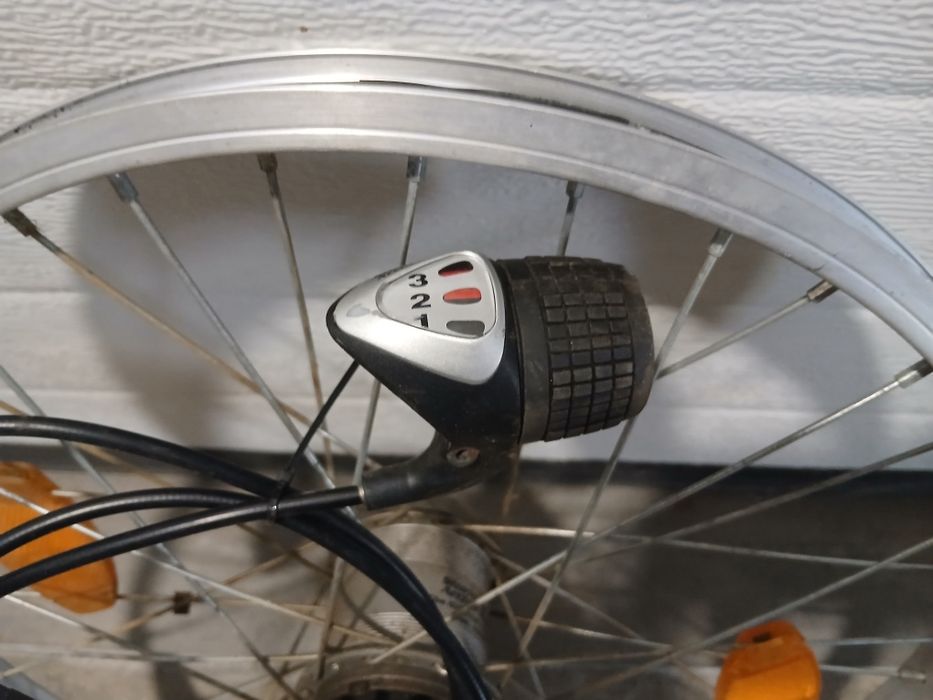 Roda 20"  Cubo Sturmey 3 velocidades