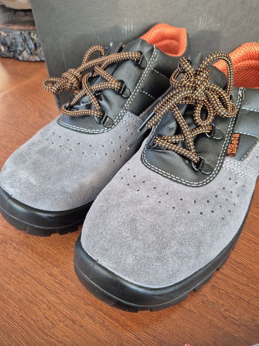 Buty beta zamszowe rozmiar 42