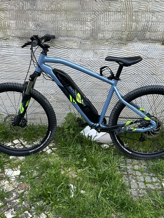 Bicicleta.           .