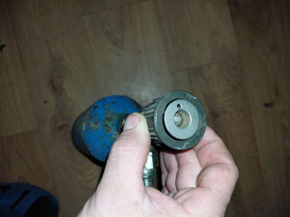 Продам  кислородний  балончик