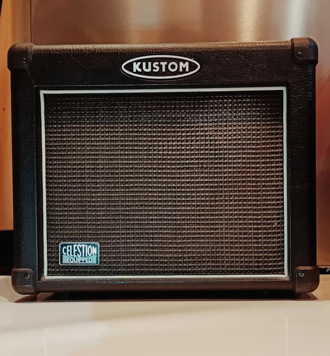 Kustom Arrow 16 Wzmacniacz gitarowy combo piecyk do: gitara elektryczn