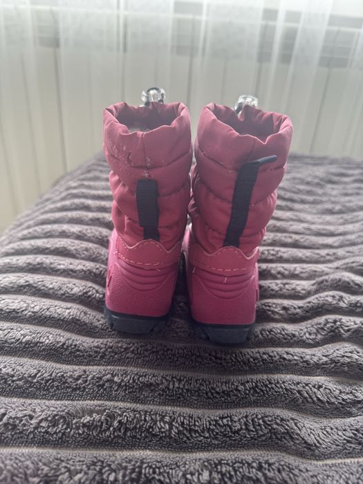 Чоботи для дівчинки