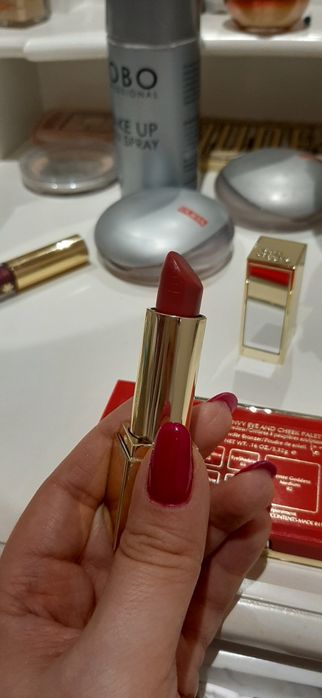 Pomadka Estee Lauder