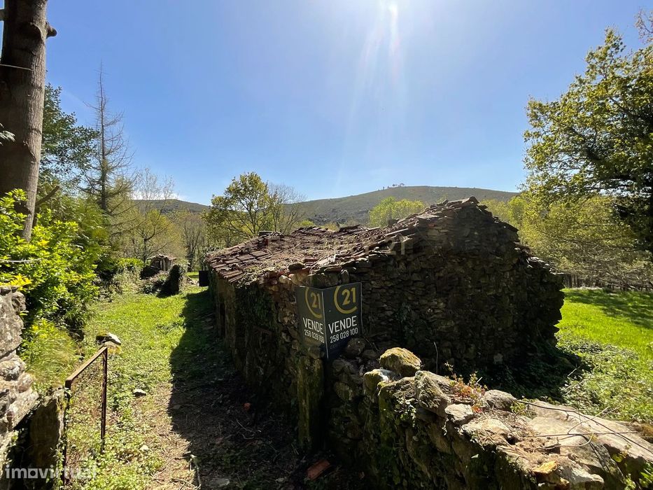 Moradia para recuperar em Paredes de Coura (Romarigães) — Romarigães, Viana do Castelo