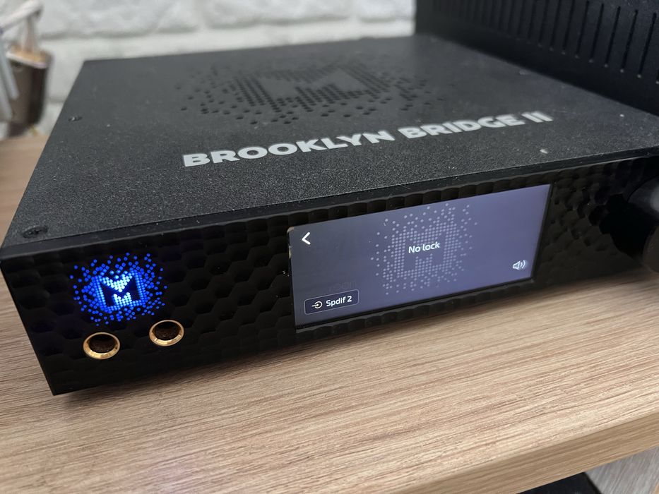 Mytek brooklyn  bridge  2
