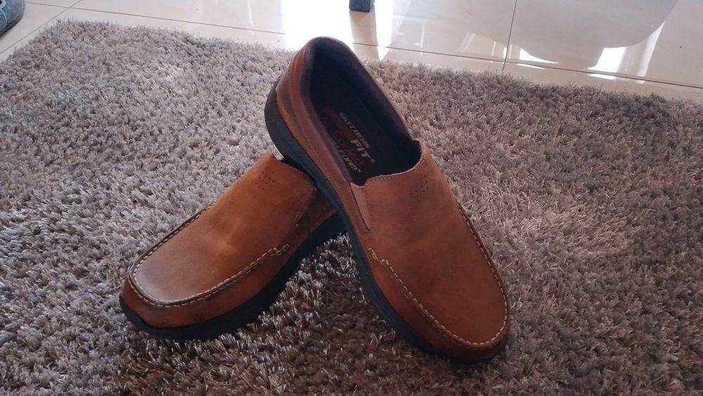 Продаю чоловічі туфлі Skechers,нові,45 розмір, натуральна шкіра.