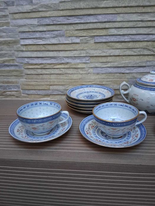 Vende-se Conjunto de Loiça