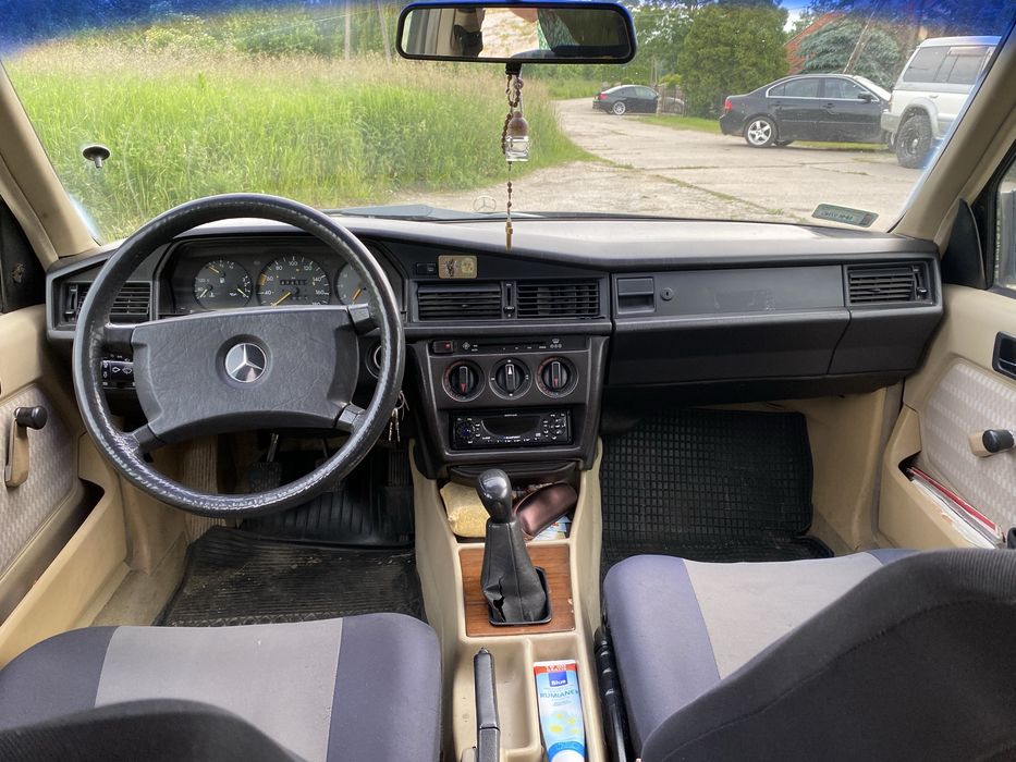 Mercedes-Benz W201 (190) 2.0D 1989r.