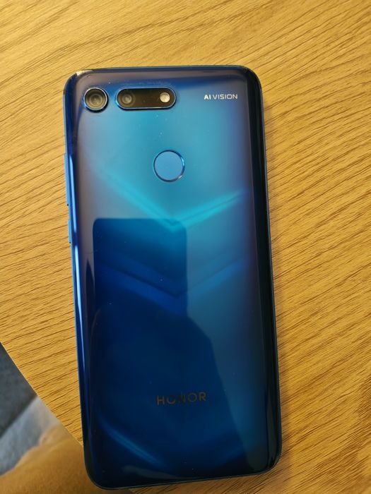 Honor view 20. 8gb RAM. 256 gb