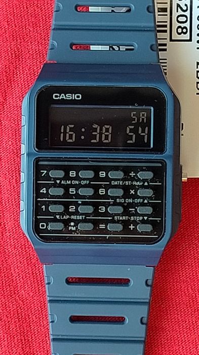 Годинники Casio.