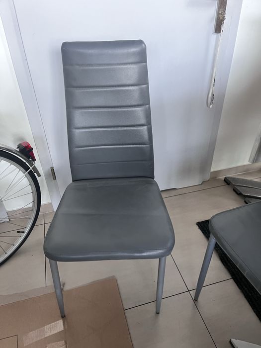 9 krzeseł szarych, ekoskóry