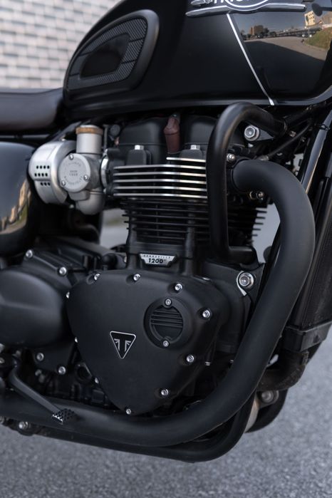2022 Triumph Bonneville T120 Black Edition