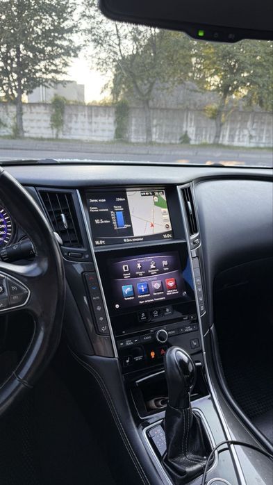 Продам Infiniti Q50