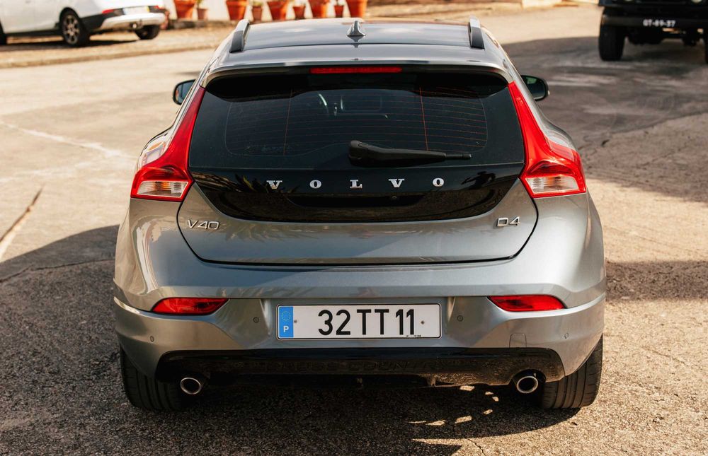 Volvo V40 Cross-Country D4