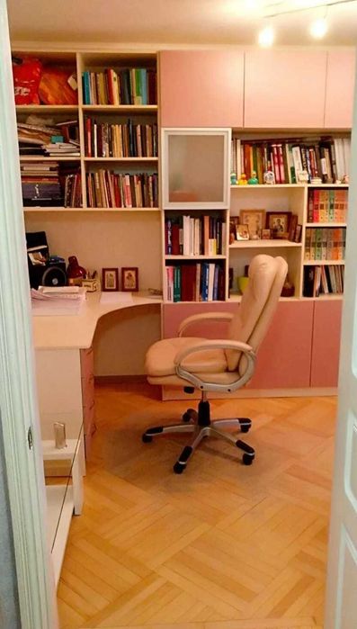 Продам 2к.кв по ул.Деревянко, р-н Павловое Поле