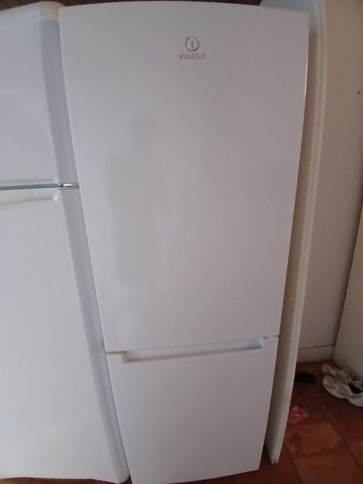 Frigorífico indesit