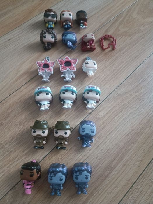 Figurki Stranger Things.