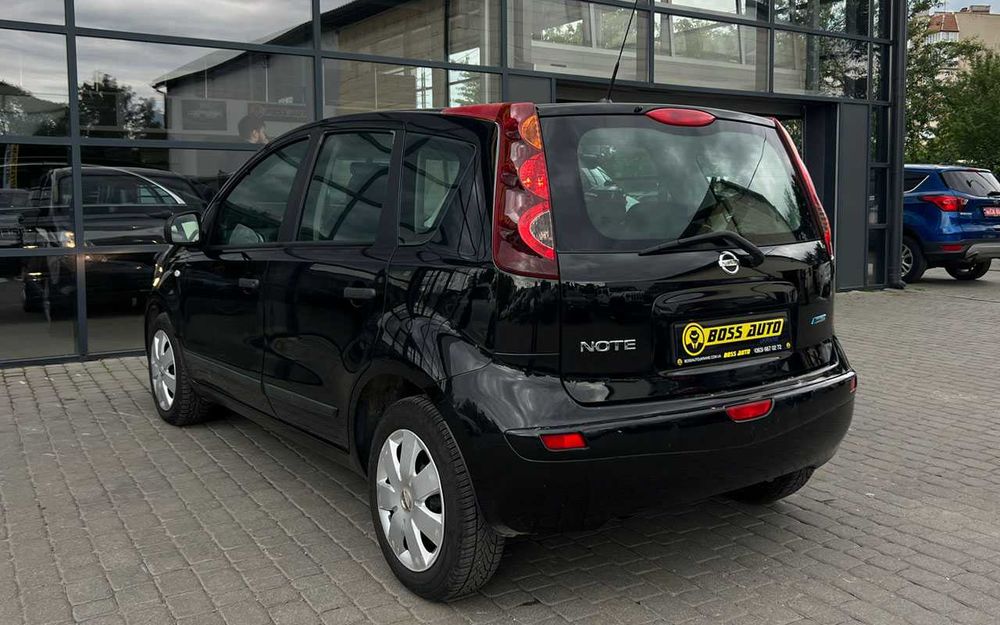 Nissan Note 2011