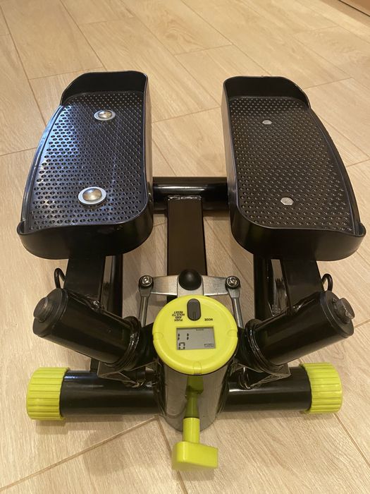 Тренажер для ніг. Кардіо тренажер.