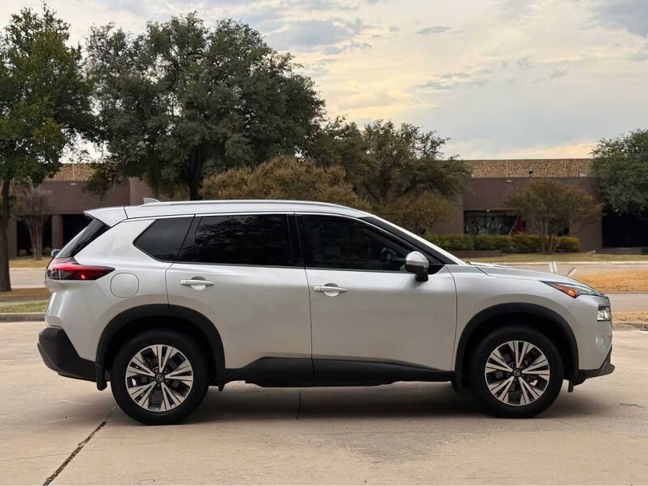 Nissan Rogue      2021