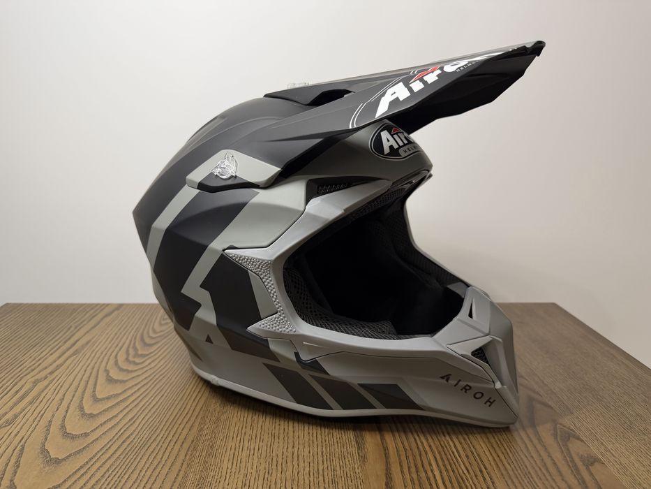 Kask Motocyklowy Airoh z goglami 100%, roz. XL