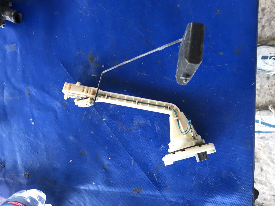 Датчик рівня палива, поплавок мерседес