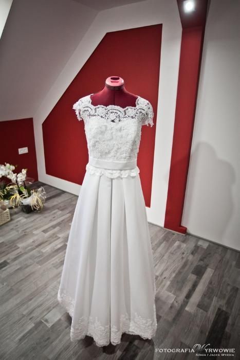 Sprzedam!! Suknia ślubna ROZMIAR 40/42 BOLERKO ślub, wesele