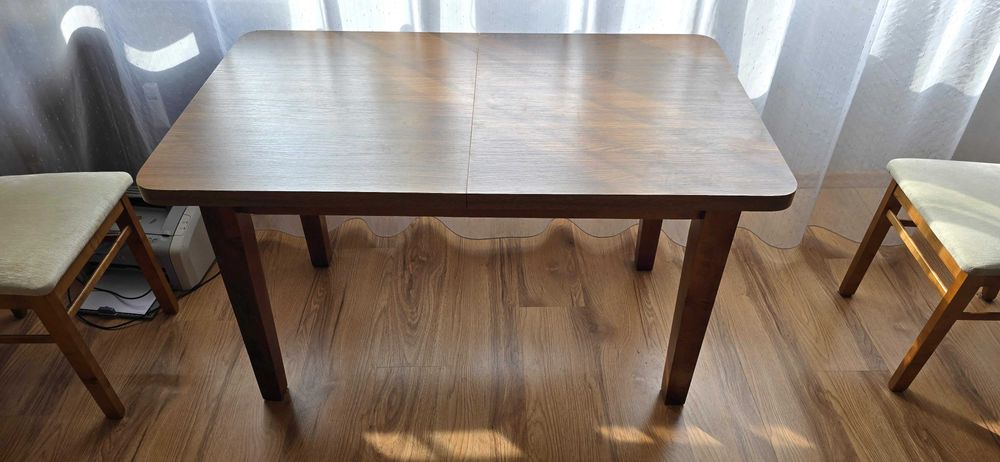 Stół i 4 krzesła
