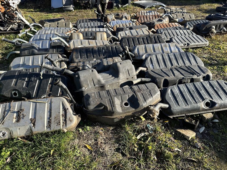 Бак бензобак Mercedes w123 124 126 163 202 203 211 220 638 901 LT