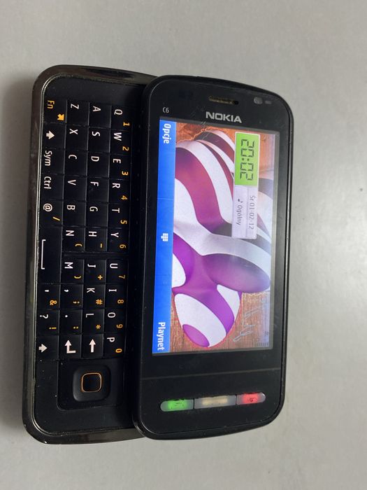 Nokia C6-00………….