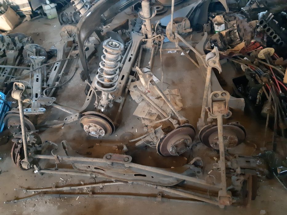 Задня балка кіа kia киа церато,cerato,forte 2004-2021