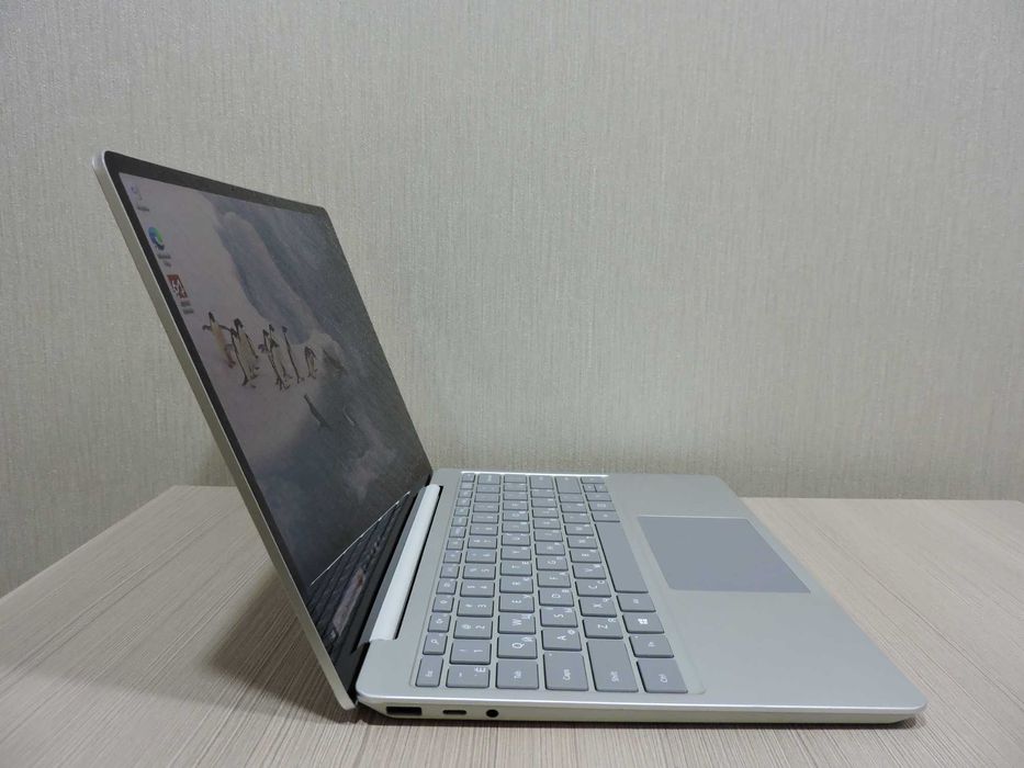 Microsoft Surface go 1943/12.4" FHD IPS/Core i5 1035G1/8GB/SSD 256/UHD