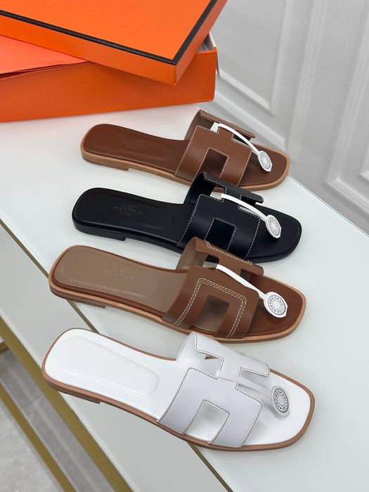 Klapki Hermes skórzane