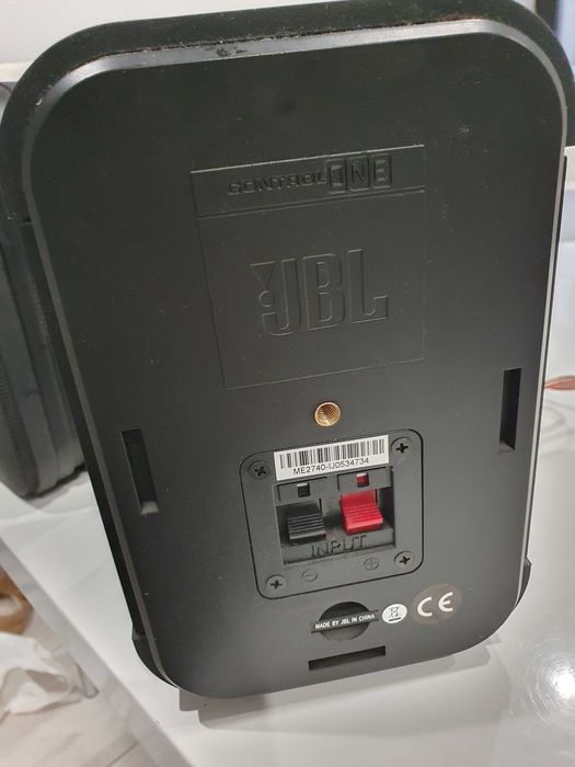 Głośniki JBL Control One