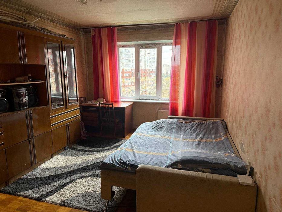 "Так, тут можна жити" - Закревського 5 а!