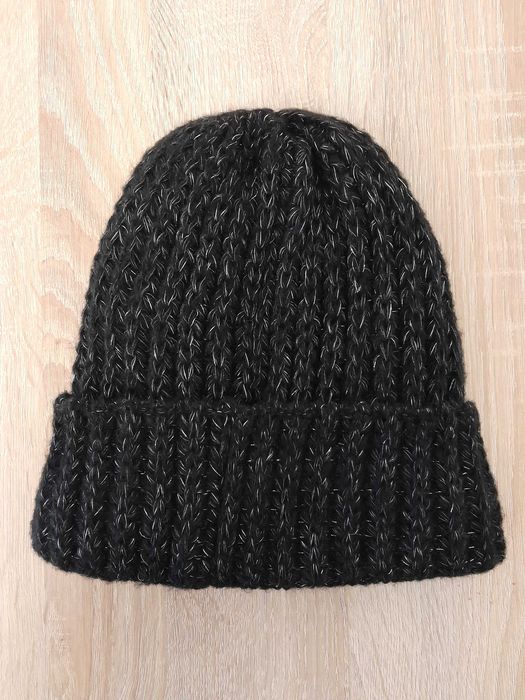 Nowa damska czapka zimowa z dzianiny Fancy Style_01 Lurex ( czarna)