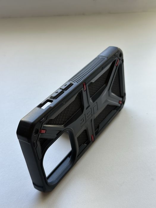 Захисний чохол UAG Monarch  Kevlar Black iPhone 14 Pro
