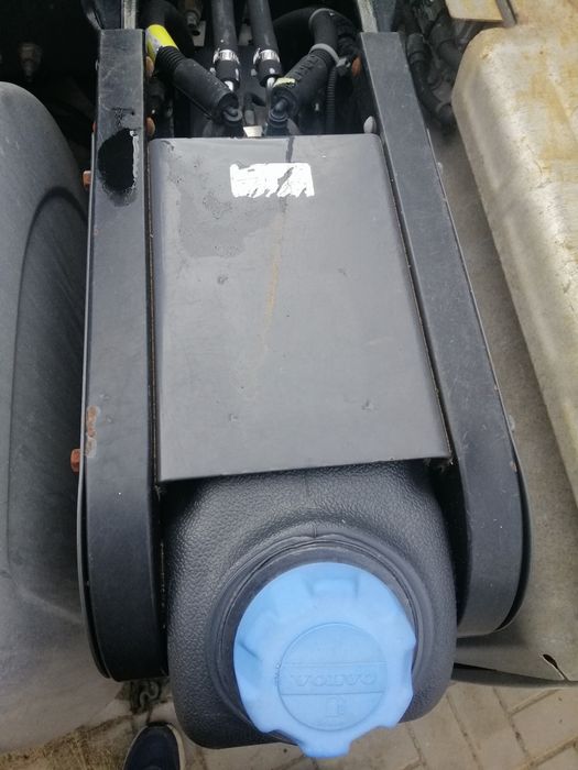 Баки Volvo Renault 450 600 літрів